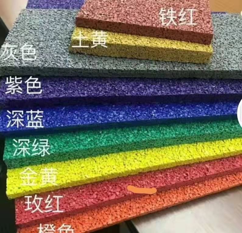 透氣塑膠跑道應用于各類學校、體育場館等